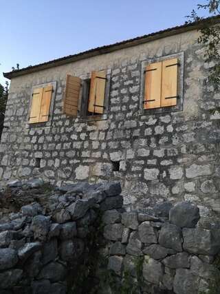 Дома для отпуска VOLAT Vintage Holiday House Херцег-Нови Дом с 2 спальнями-46